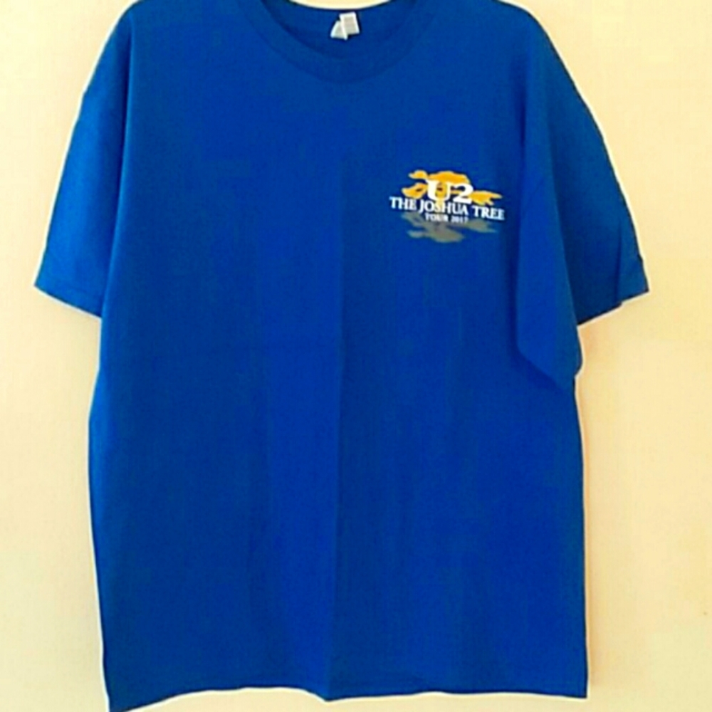 '17 U2 crew shirt